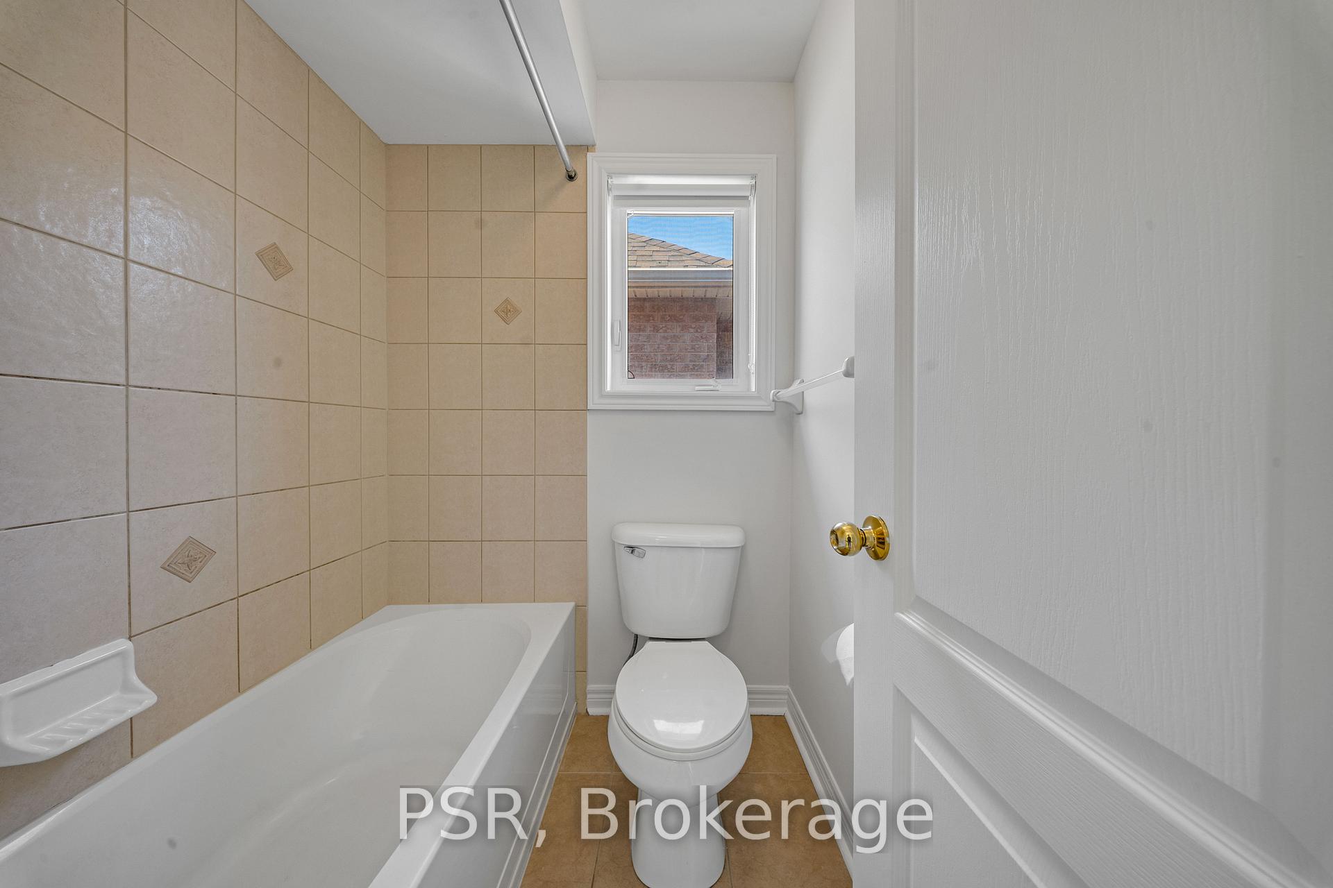 Photo 17 of 88 Canyon Gate Crescent, Vaughan, Rural Vaughan — HOMEH