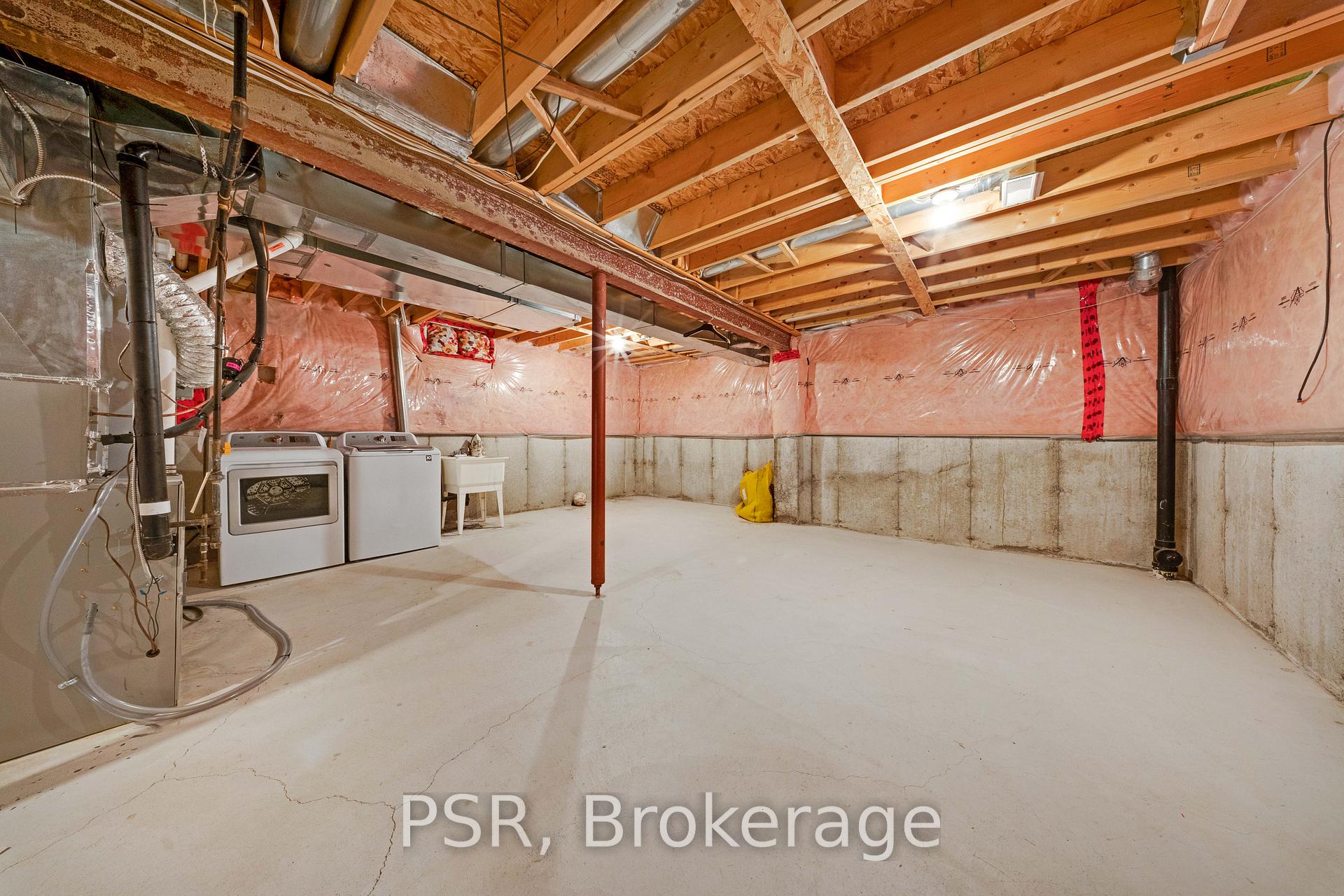 Photo 13 of 88 Canyon Gate Crescent, Vaughan, Rural Vaughan — HOMEH