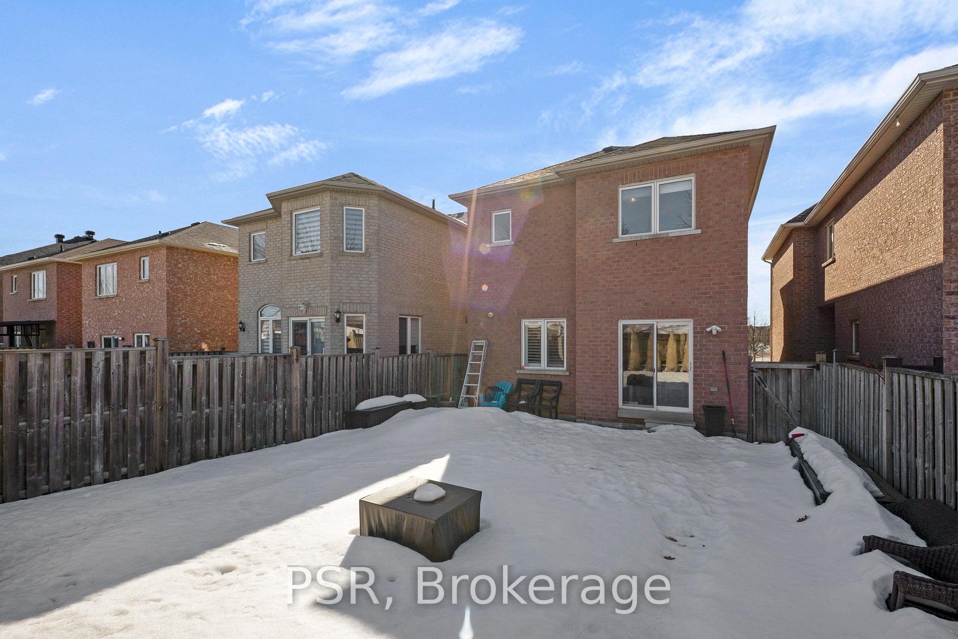 Photo 15 of 88 Canyon Gate Crescent, Vaughan, Rural Vaughan — HOMEH