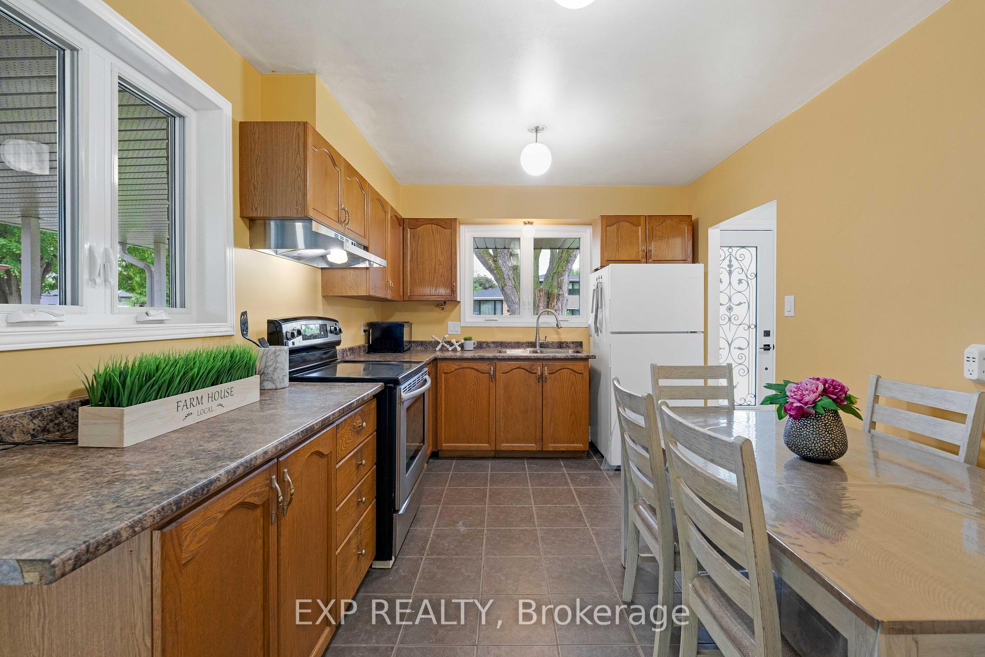 Photo 6 of 66 Ferndale Crescent, Brampton, Brampton East — HOMEH