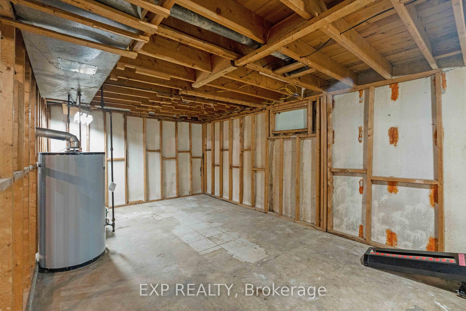 Photo 7 of 66 Ferndale Crescent, Brampton, Brampton East — HOMEH