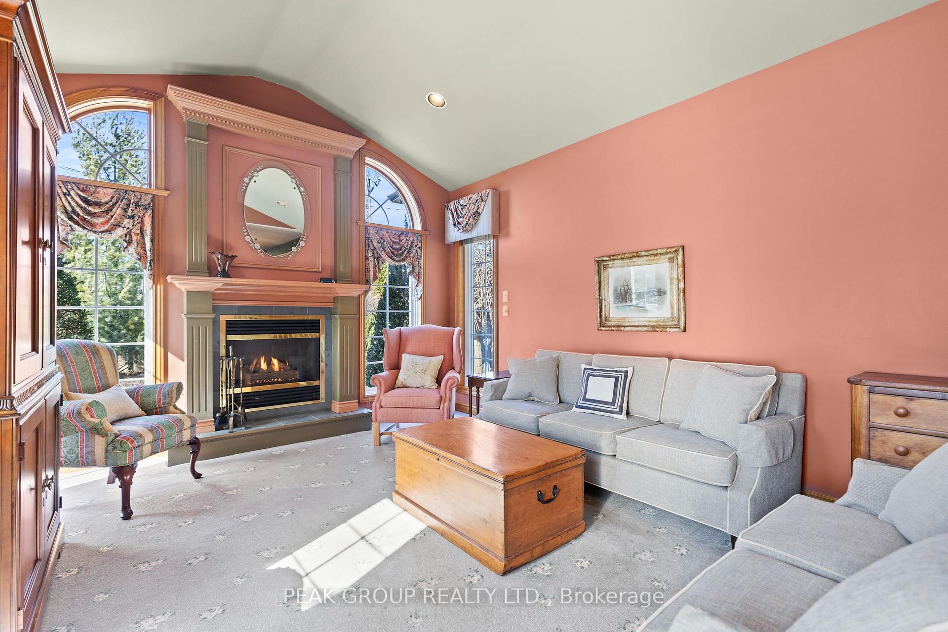 Photo 5 of 17 Trelawne Drive, St. Catharines, Vine/Linwell — HOMEH