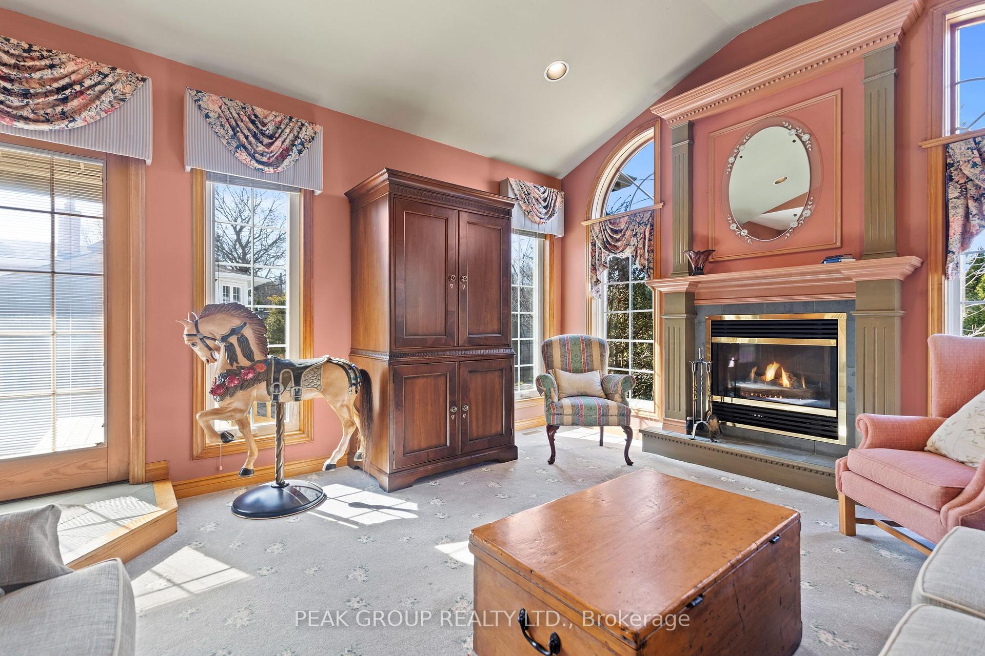 Photo 3 of 17 Trelawne Drive, St. Catharines, Vine/Linwell — HOMEH