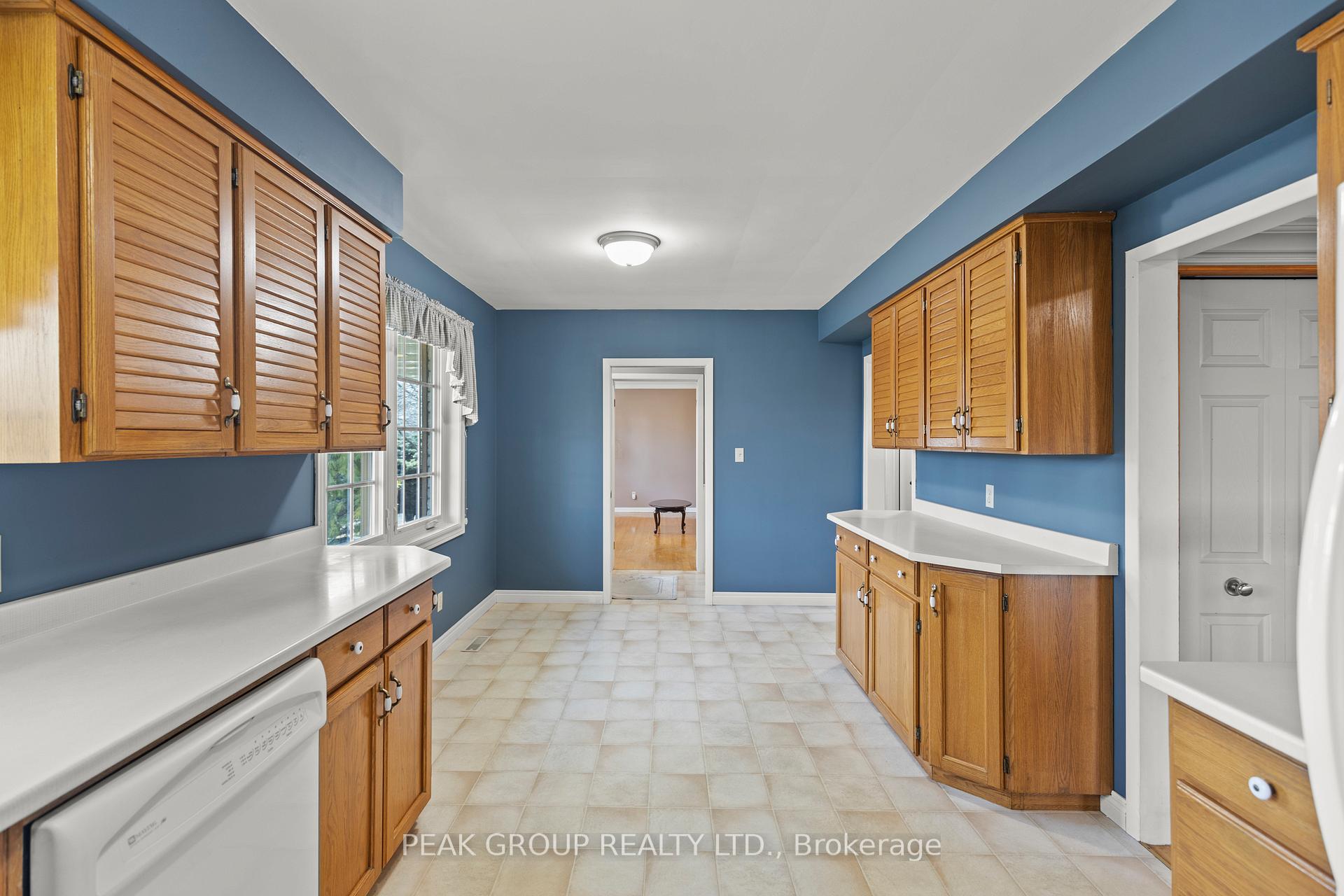 Photo 16 of 17 Trelawne Drive, St. Catharines, Vine/Linwell — HOMEH