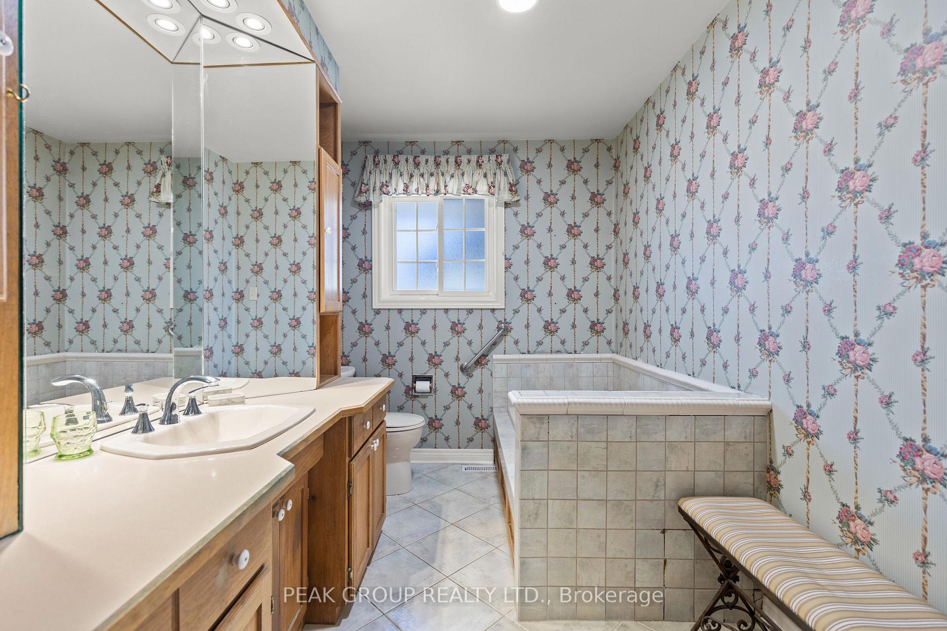 Photo 25 of 17 Trelawne Drive, St. Catharines, Vine/Linwell — HOMEH