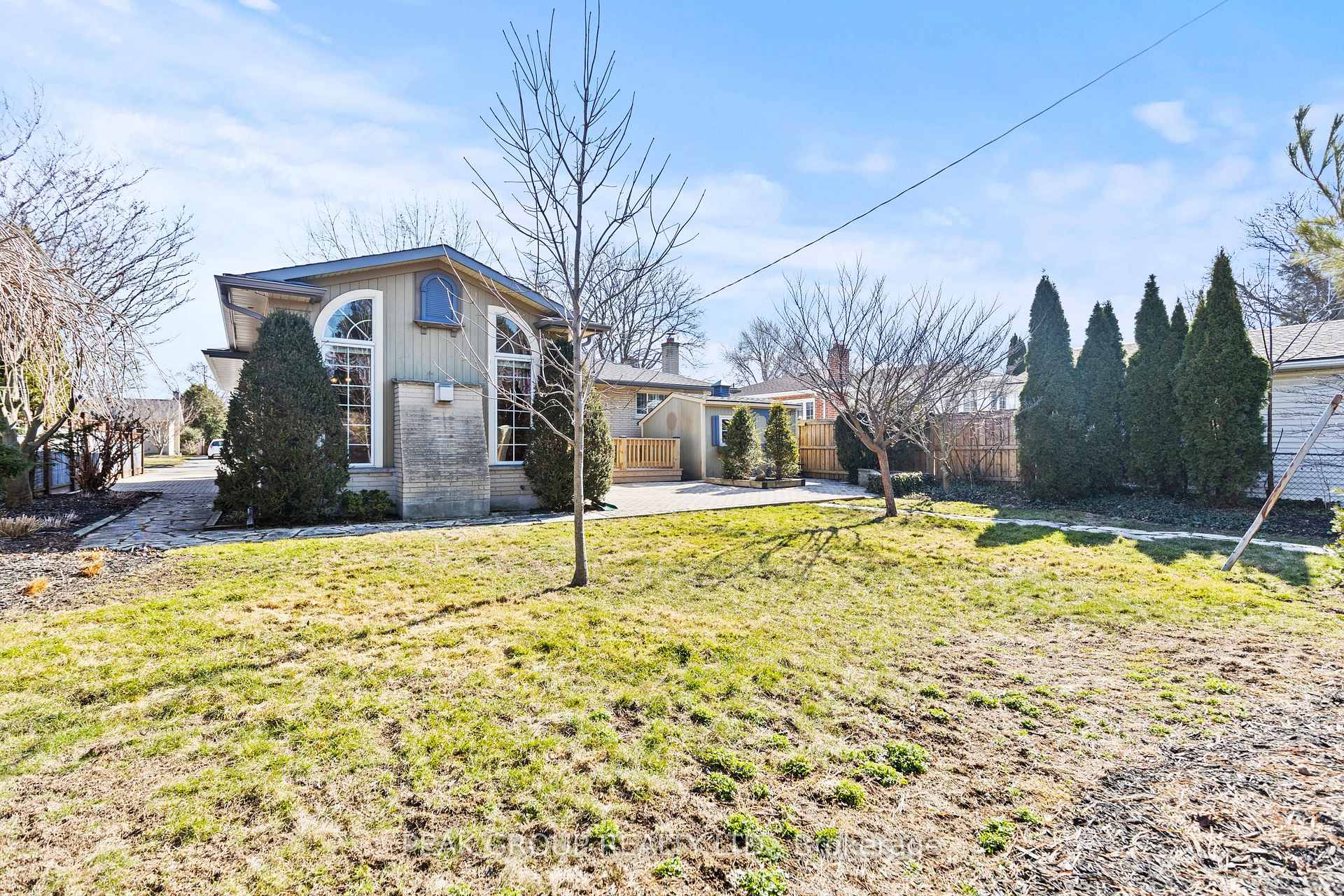 Photo 32 of 17 Trelawne Drive, St. Catharines, Vine/Linwell — HOMEH