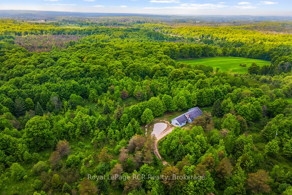 Photo 21 of 796172 East Back Line, Chatsworth — HOMEH
