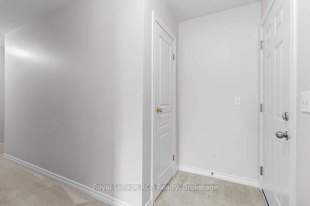 Photo 22 of 796172 East Back Line, Chatsworth — HOMEH