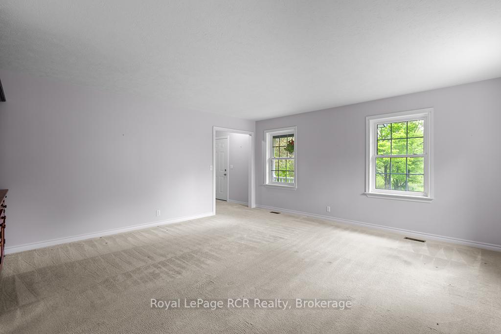 Photo 5 of 796172 East Back Line, Chatsworth — HOMEH