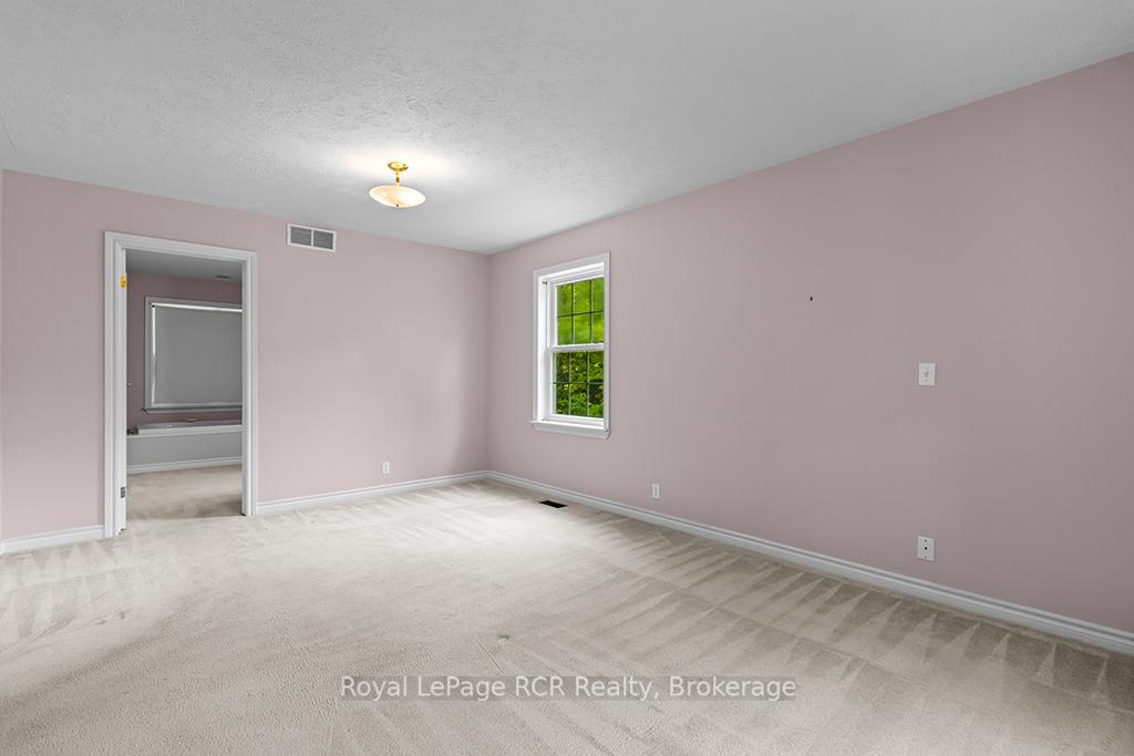 Photo 17 of 796172 East Back Line, Chatsworth — HOMEH