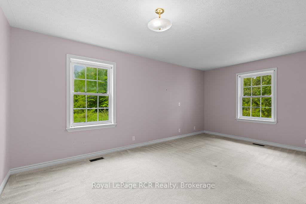 Photo 24 of 796172 East Back Line, Chatsworth — HOMEH
