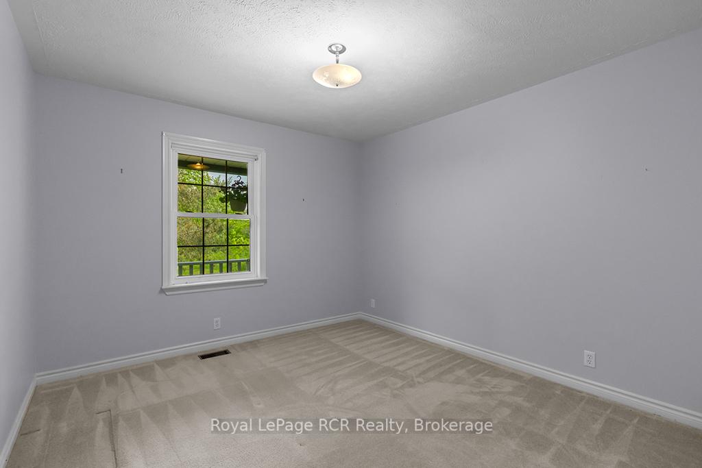Photo 32 of 796172 East Back Line, Chatsworth — HOMEH