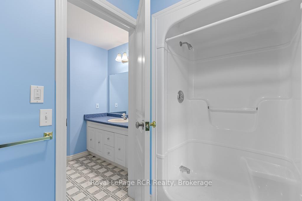 Photo 33 of 796172 East Back Line, Chatsworth — HOMEH