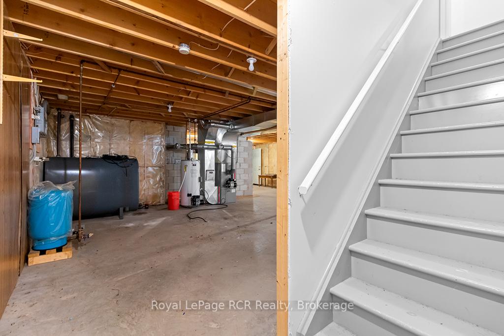 Photo 27 of 796172 East Back Line, Chatsworth — HOMEH