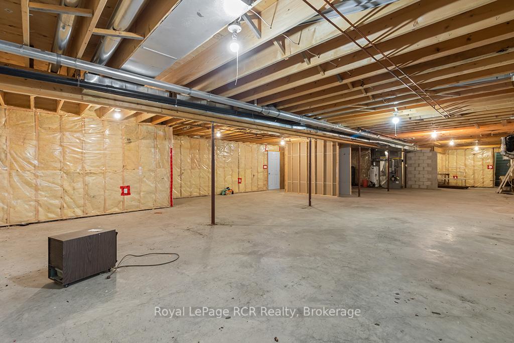 Photo 37 of 796172 East Back Line, Chatsworth — HOMEH