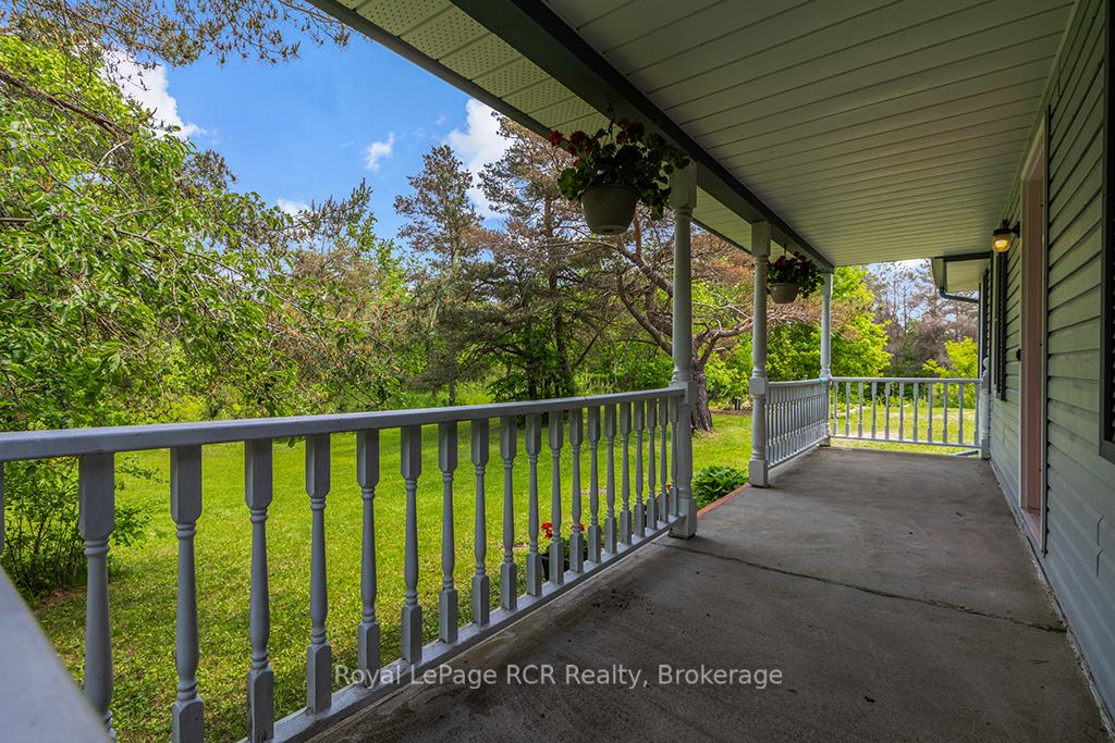 Photo 38 of 796172 East Back Line, Chatsworth — HOMEH