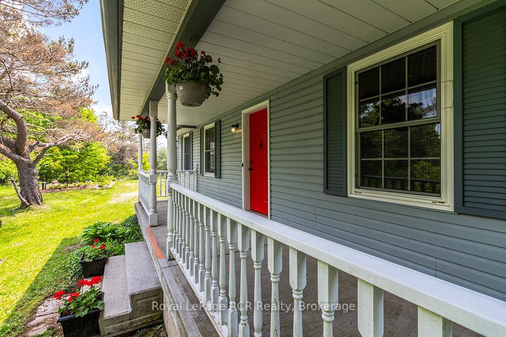 Photo 34 of 796172 East Back Line, Chatsworth — HOMEH