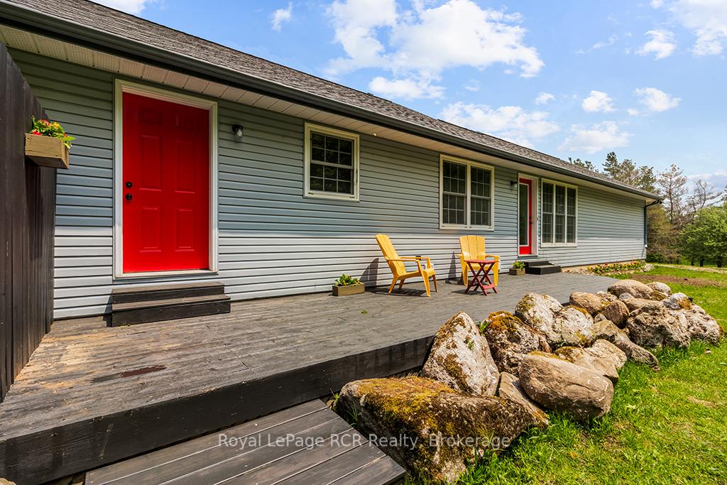 Photo 40 of 796172 East Back Line, Chatsworth — HOMEH