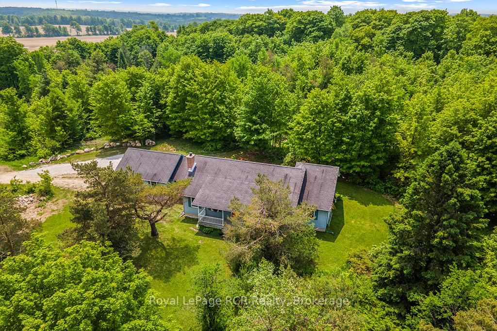Photo 39 of 796172 East Back Line, Chatsworth — HOMEH