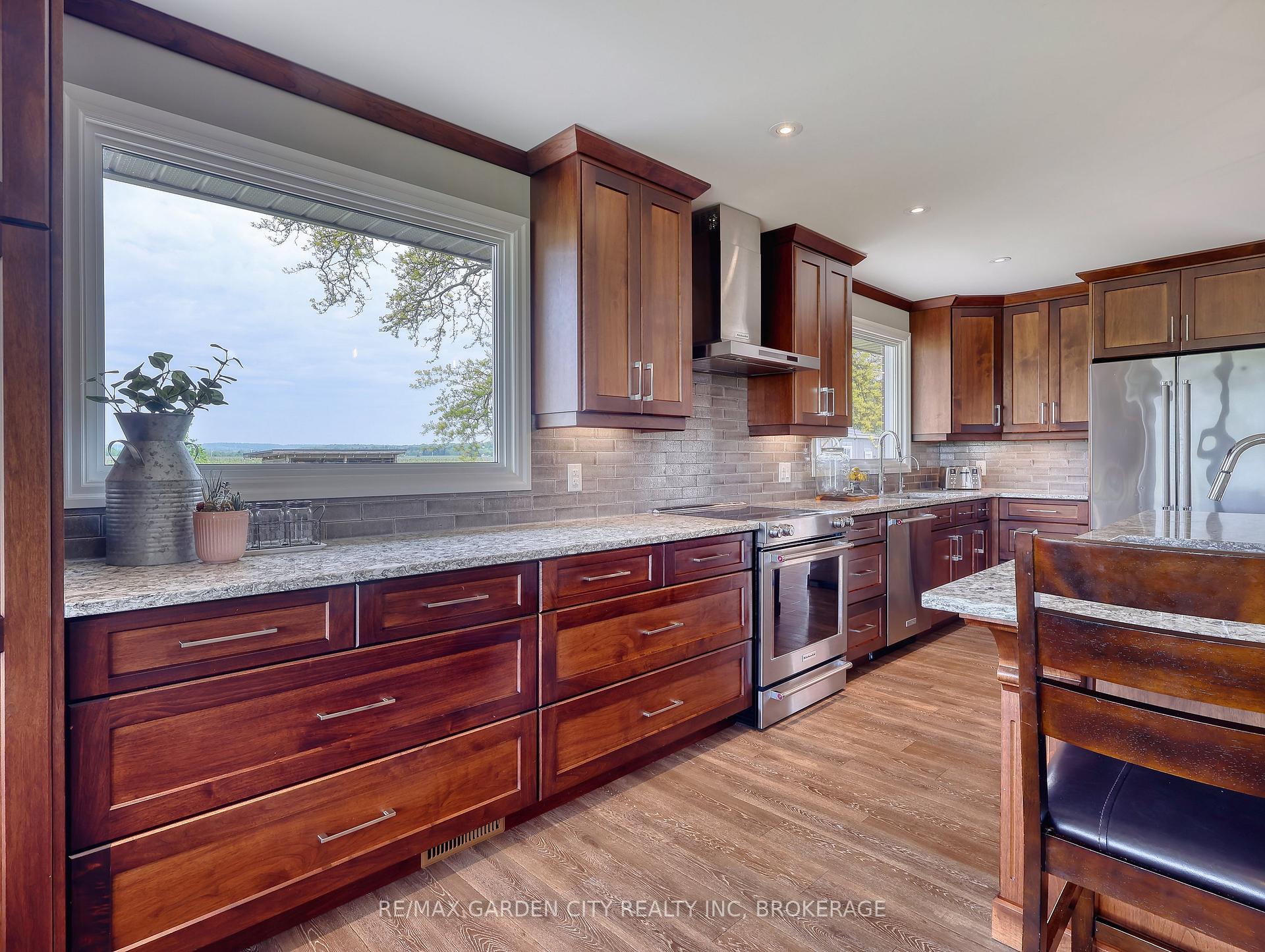 Photo 14 of 2783 Third Street, St. Catharines, Rural Eighth — HOMEH