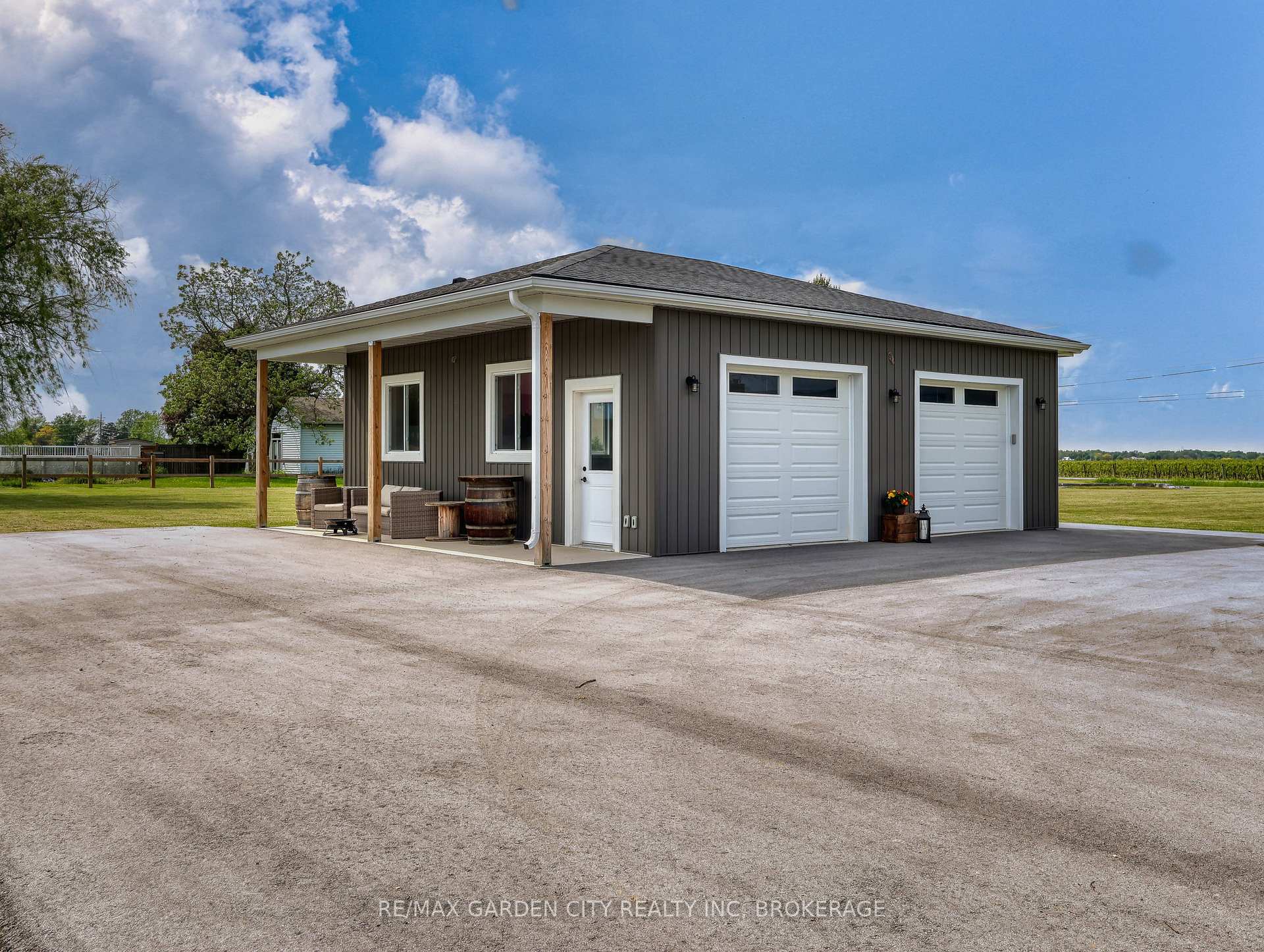 Photo 42 of 2783 Third Street, St. Catharines, Rural Eighth — HOMEH