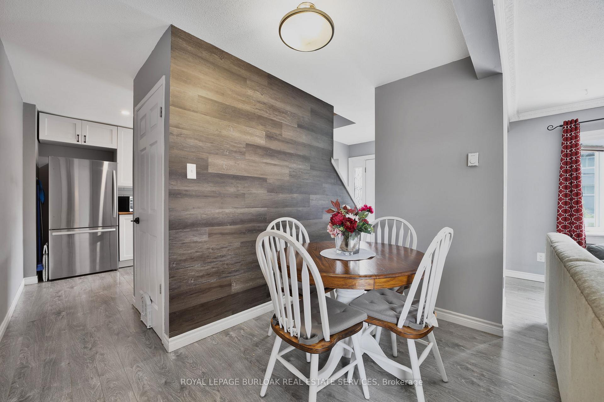 Photo 4 of 25 Jason Square, Brampton, Northgate — HOMEH
