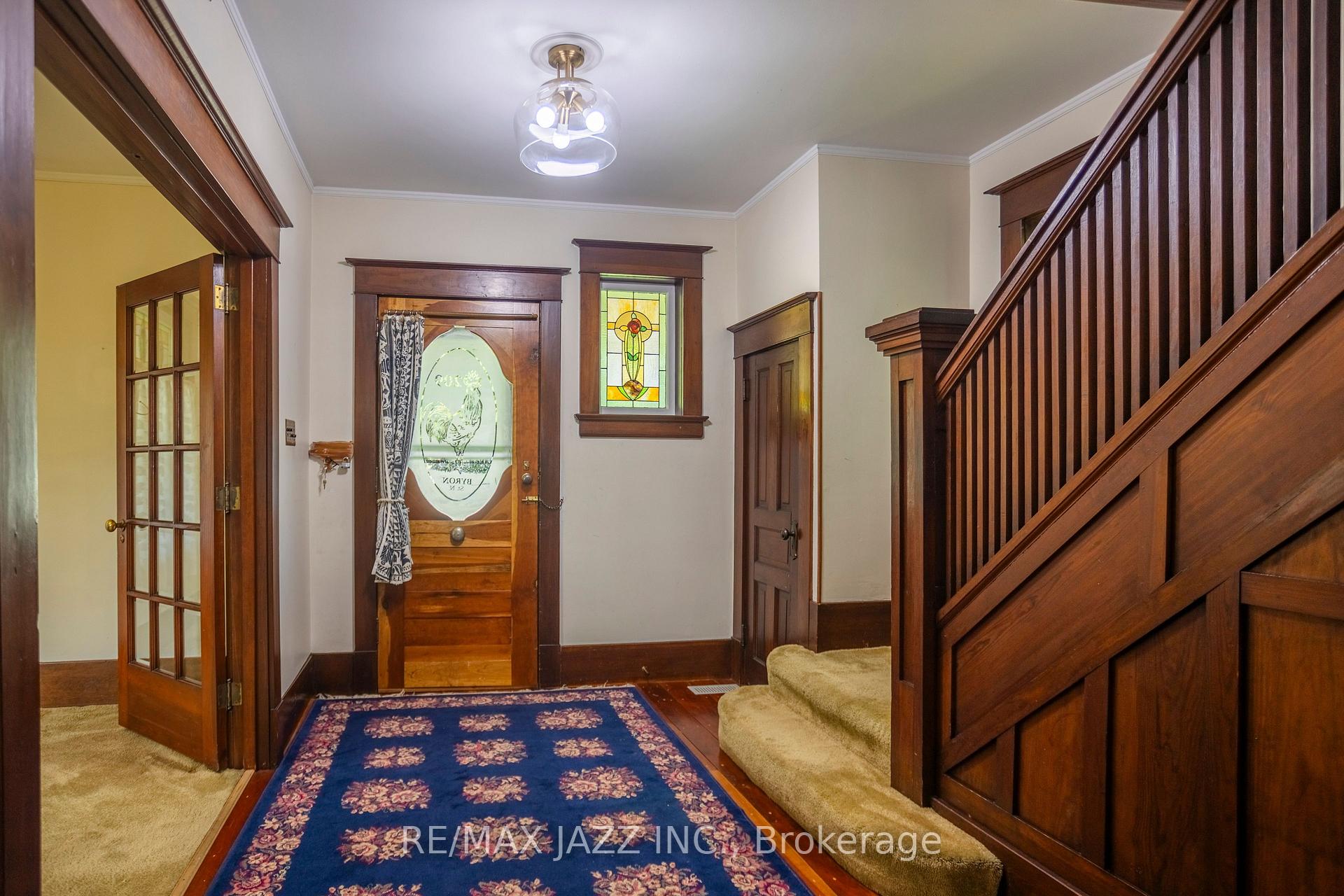 Photo 16 of 209 Byron Street N, Whitby, Downtown Whitby — HOMEH