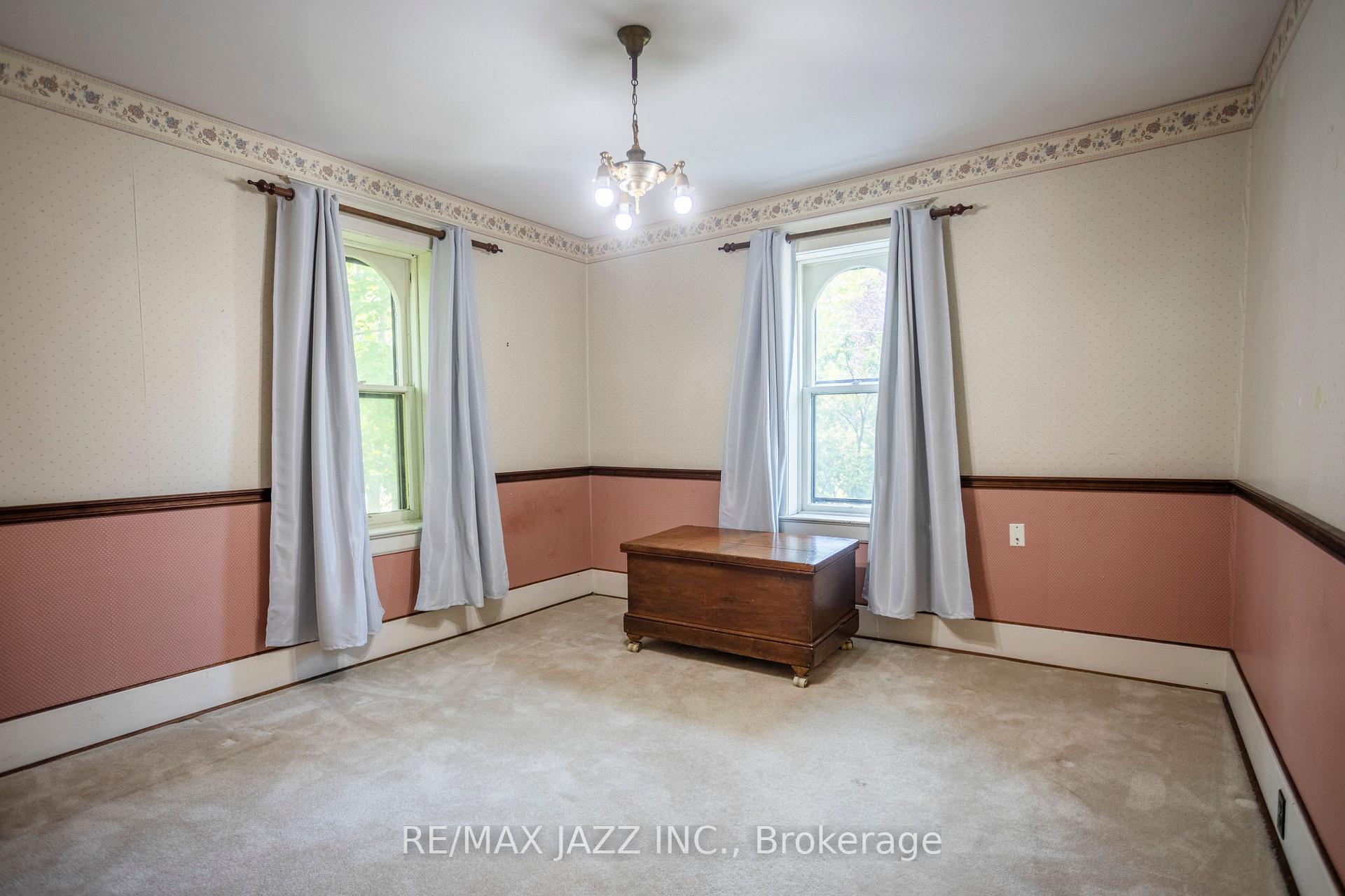 Photo 6 of 209 Byron Street N, Whitby, Downtown Whitby — HOMEH