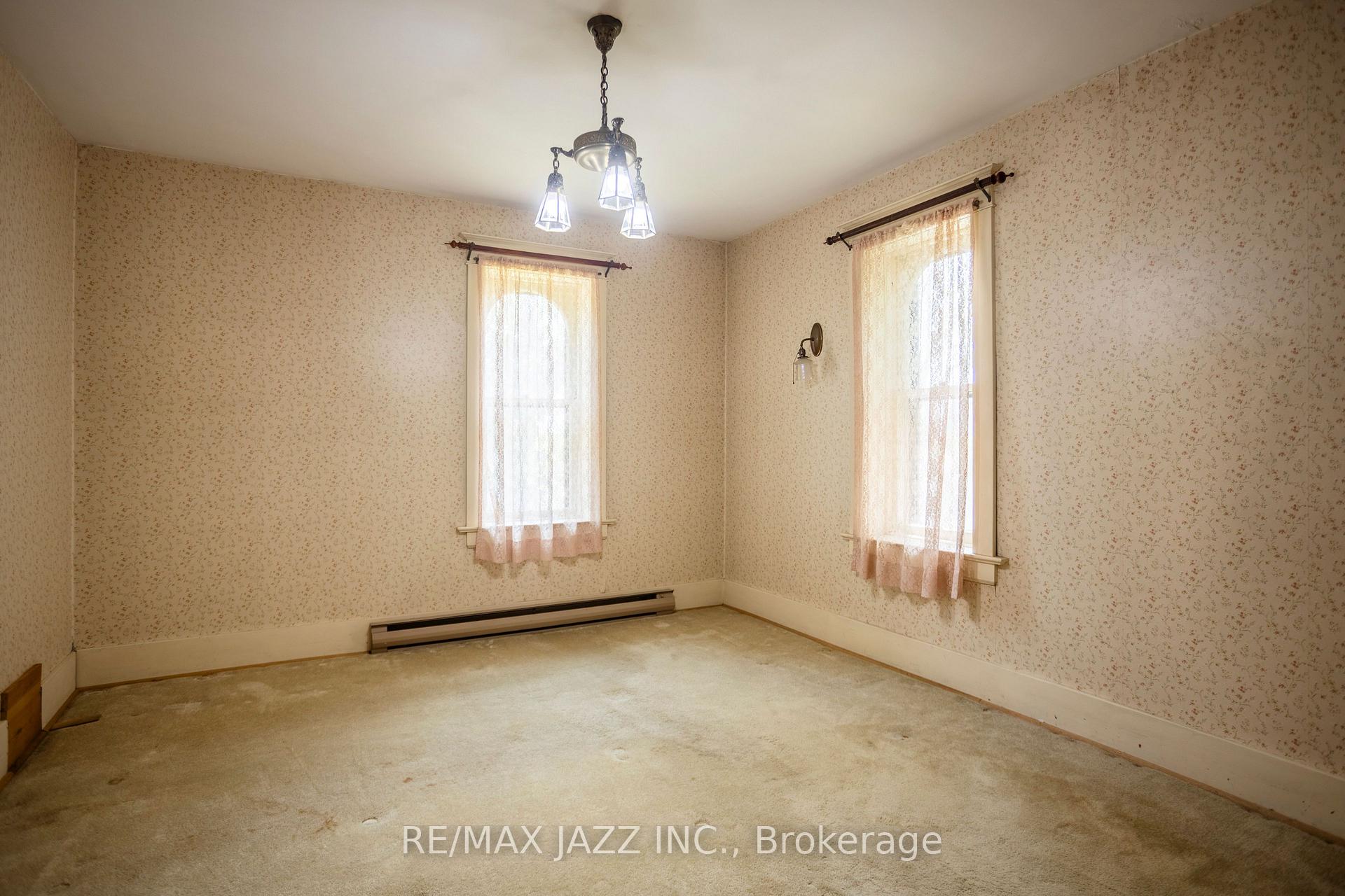 Photo 14 of 209 Byron Street N, Whitby, Downtown Whitby — HOMEH