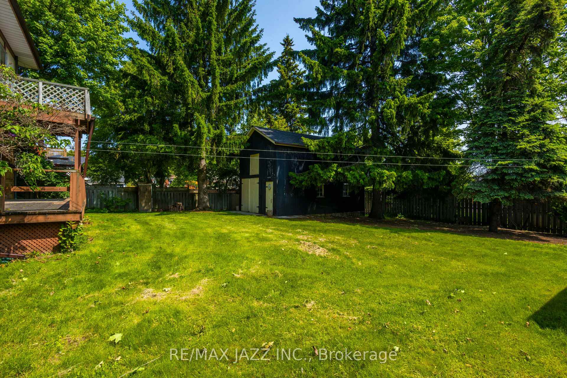 Photo 20 of 209 Byron Street N, Whitby, Downtown Whitby — HOMEH