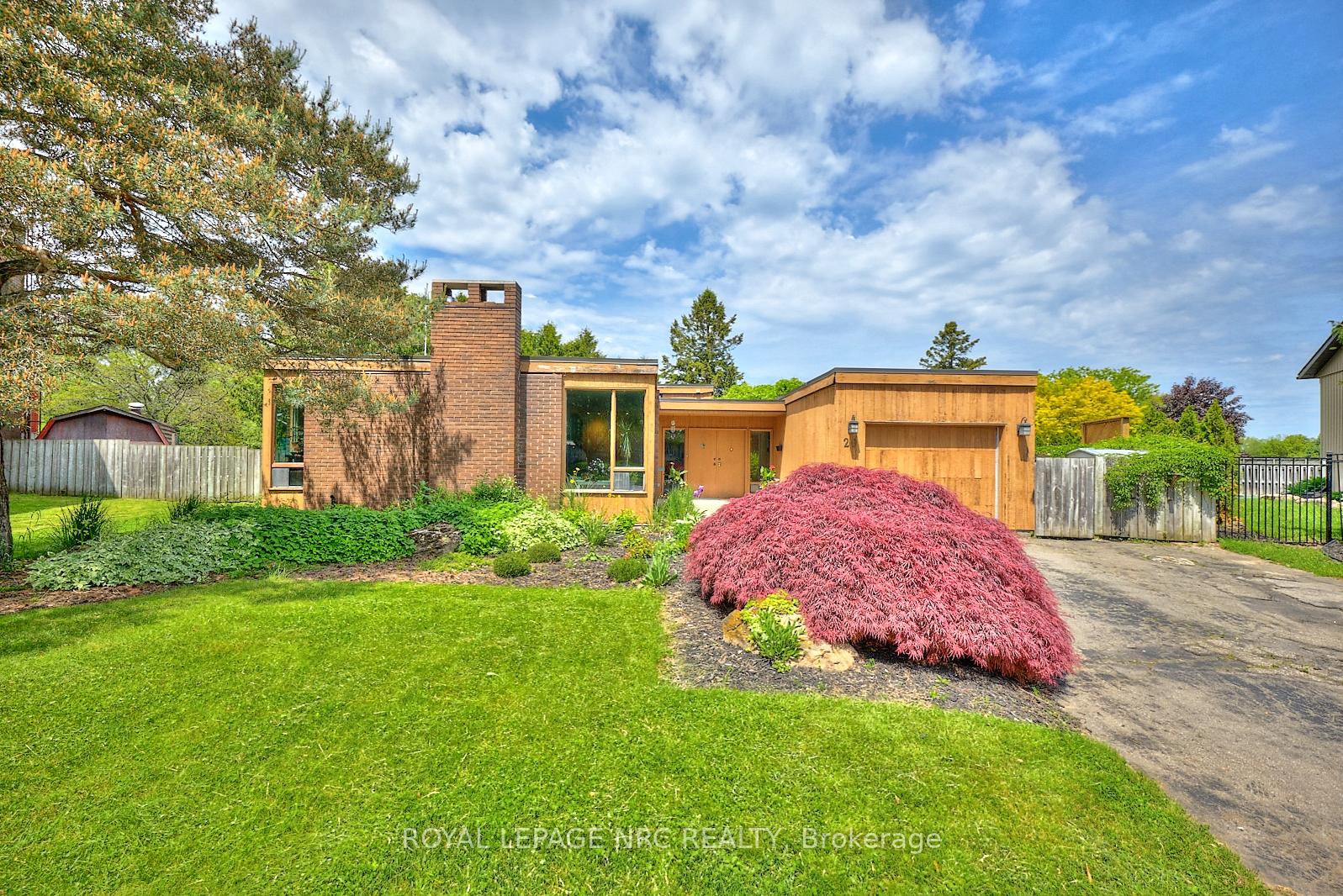 Photo 1 of 20 The Cedars, St. Catharines, Vine/Linwell — HOMEH