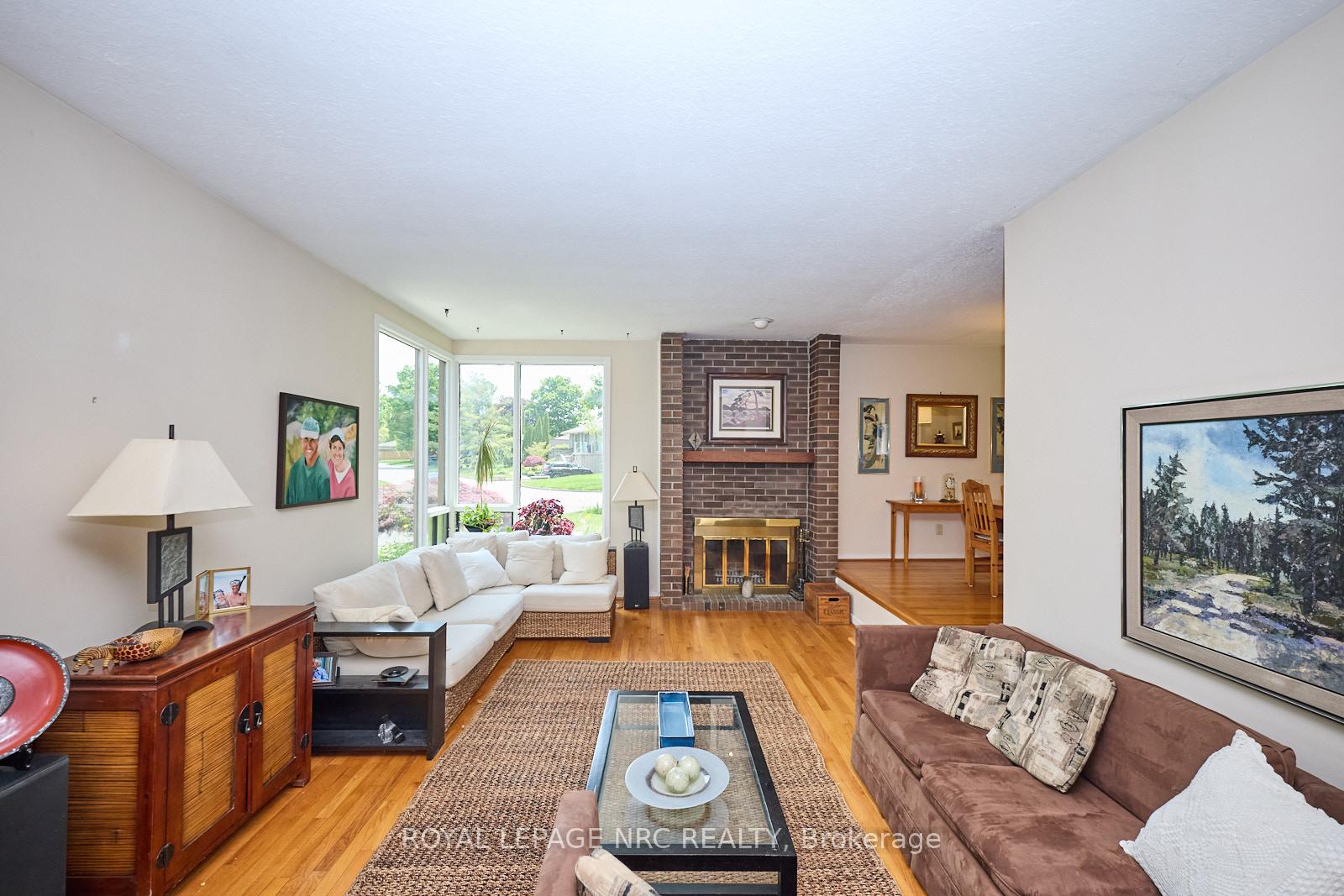 Photo 7 of 20 The Cedars, St. Catharines, Vine/Linwell — HOMEH