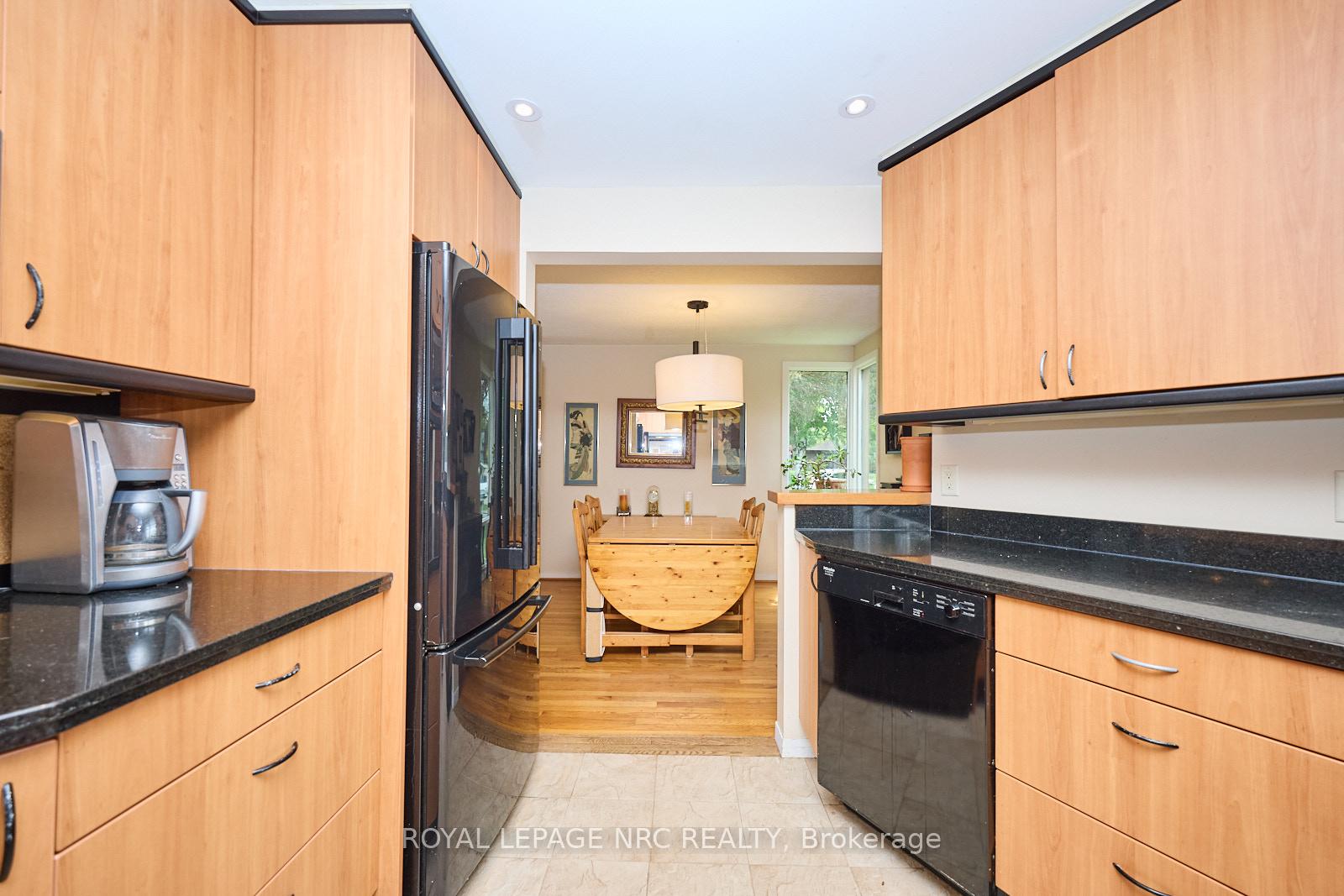 Photo 13 of 20 The Cedars, St. Catharines, Vine/Linwell — HOMEH