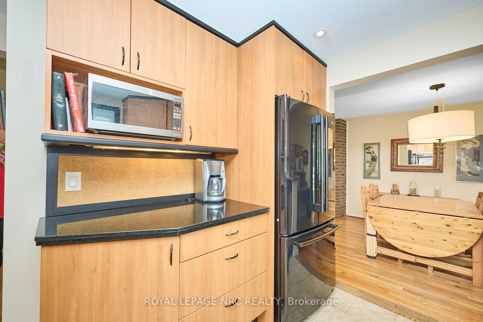 Photo 11 of 20 The Cedars, St. Catharines, Vine/Linwell — HOMEH