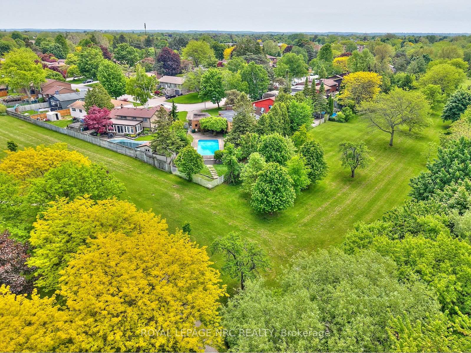 Photo 47 of 20 The Cedars, St. Catharines, Vine/Linwell — HOMEH
