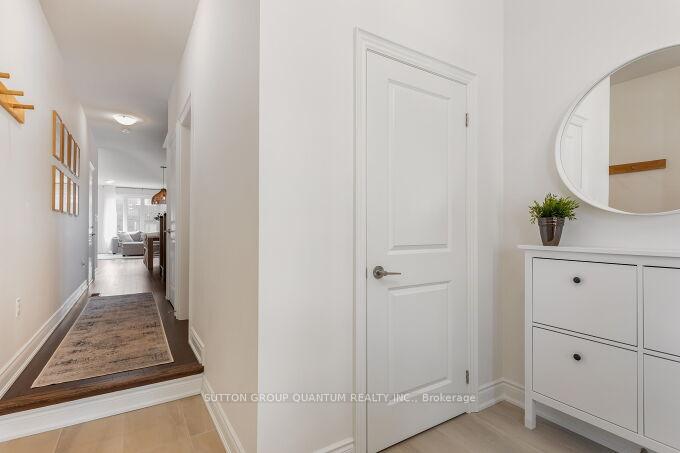 Photo 2 of 71 Bermondsey Way, Brampton, Bram West — HOMEH