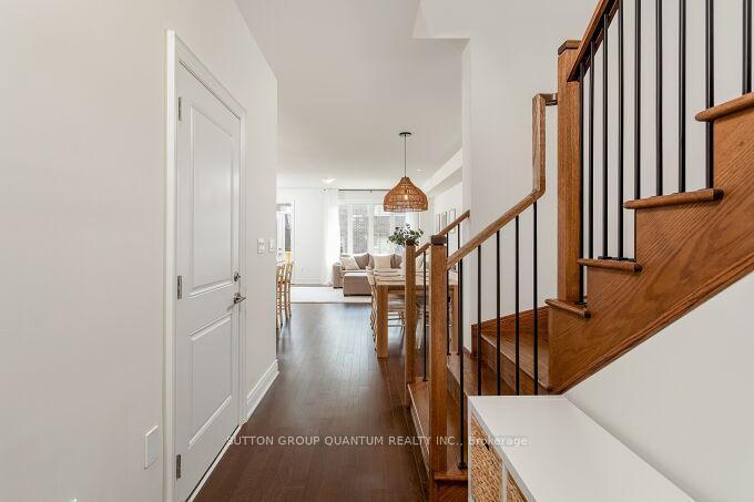 Photo 4 of 71 Bermondsey Way, Brampton, Bram West — HOMEH