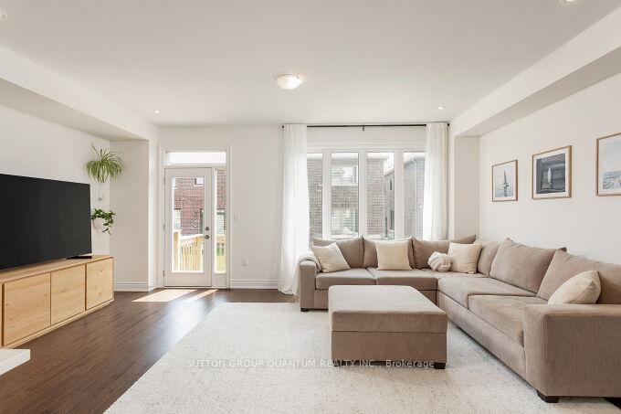 Photo 17 of 71 Bermondsey Way, Brampton, Bram West — HOMEH