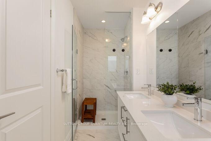 Photo 33 of 71 Bermondsey Way, Brampton, Bram West — HOMEH