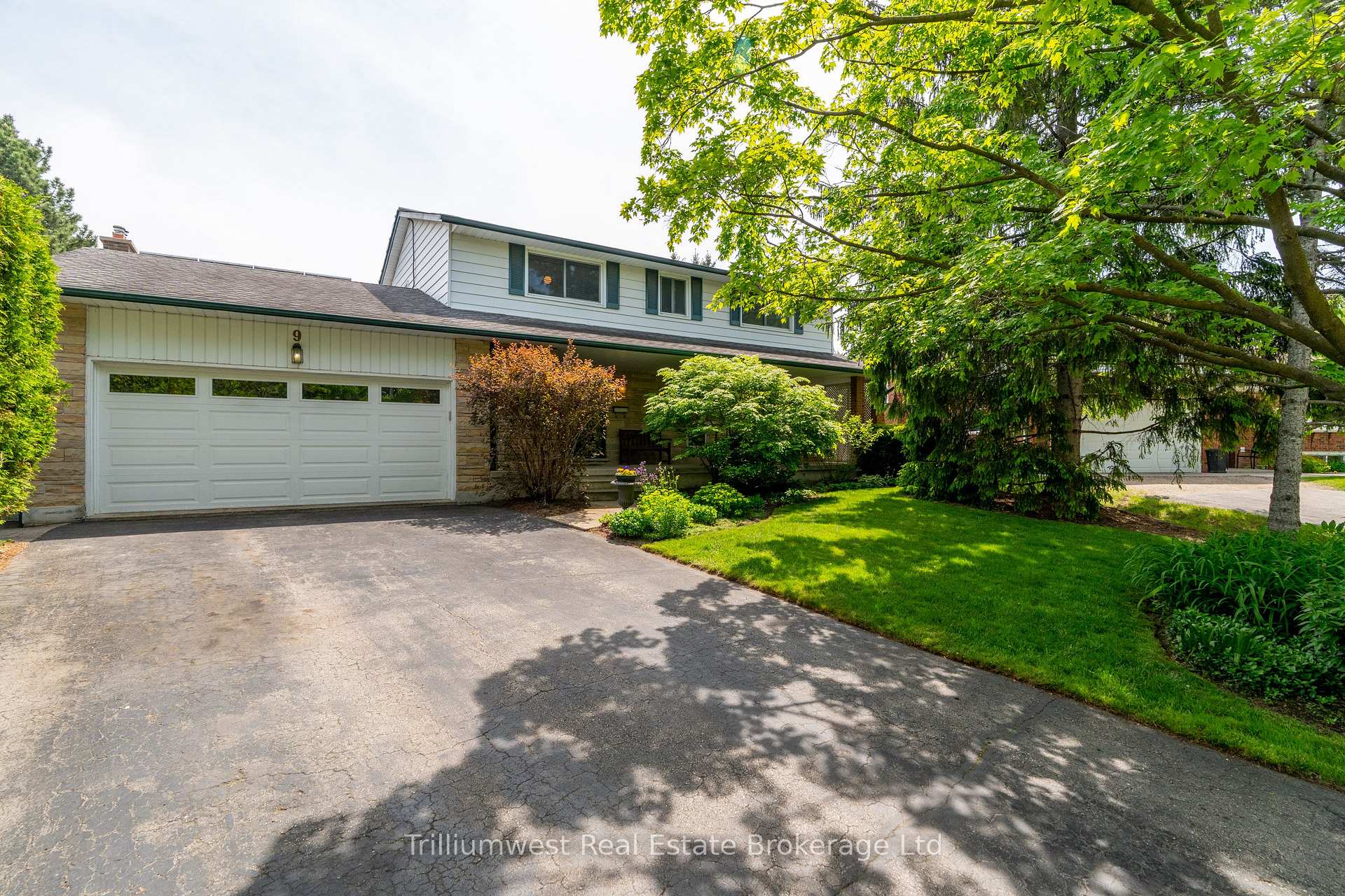 Photo 16 of 9 Latenda Place, Guelph, Kortright East — HOMEH