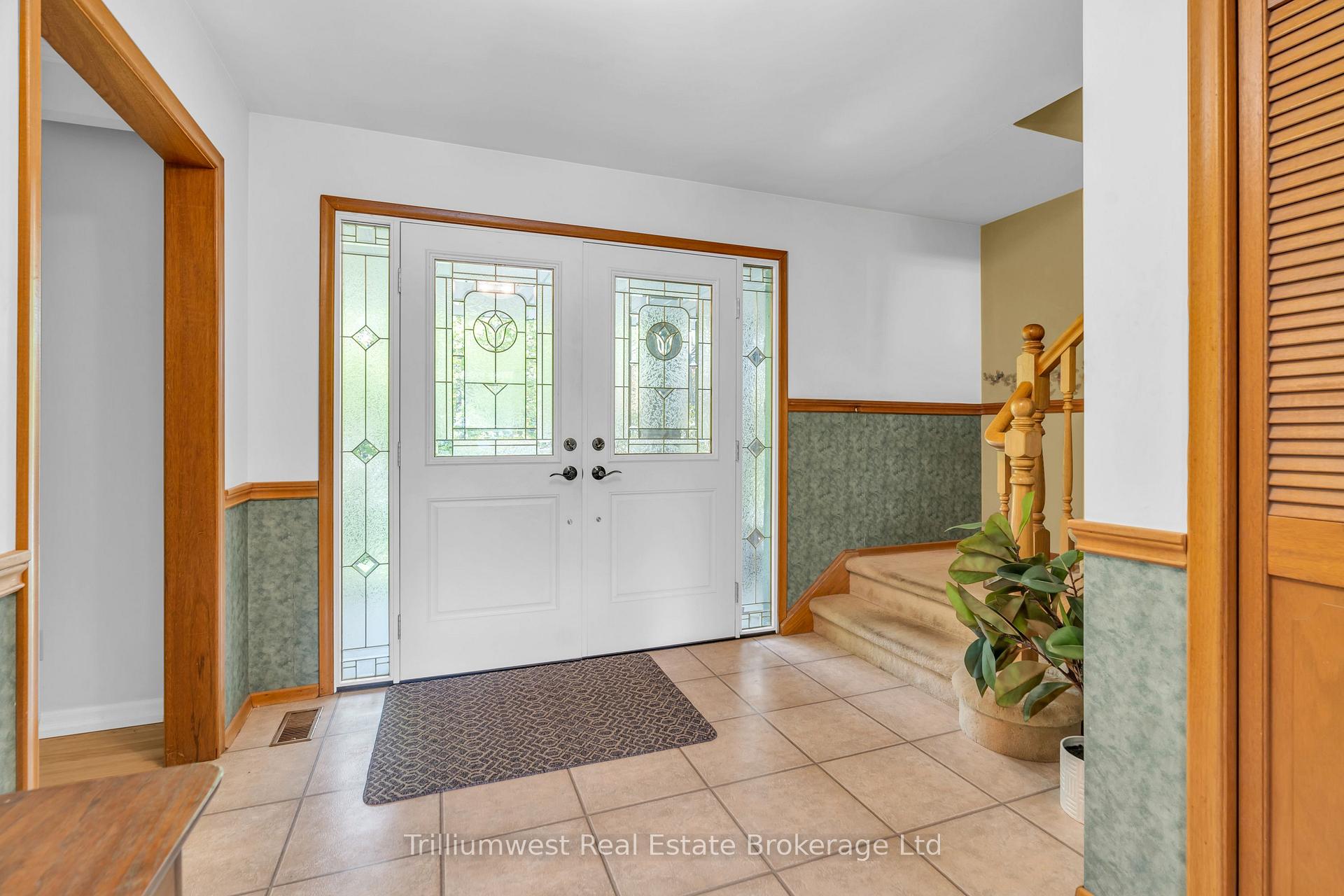 Photo 6 of 9 Latenda Place, Guelph, Kortright East — HOMEH