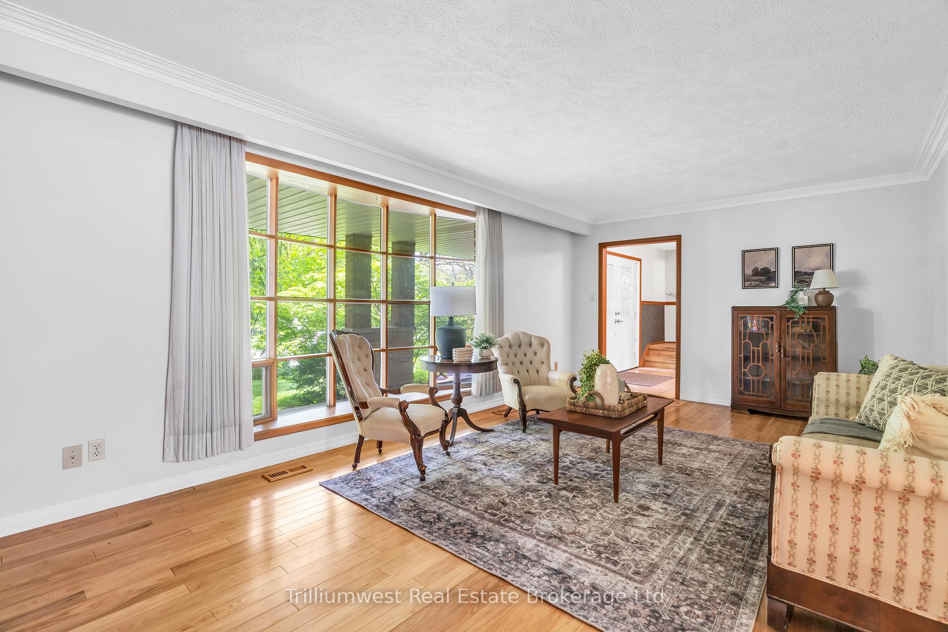 Photo 45 of 9 Latenda Place, Guelph, Kortright East — HOMEH