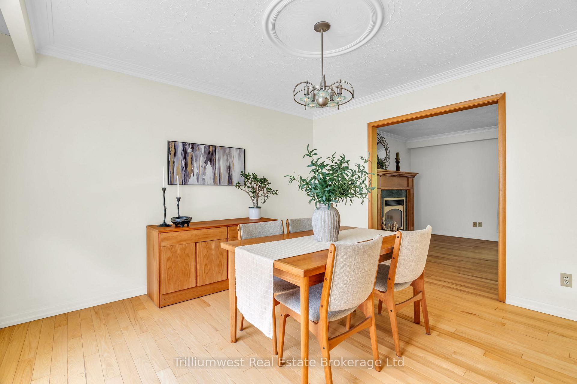 Photo 23 of 9 Latenda Place, Guelph, Kortright East — HOMEH