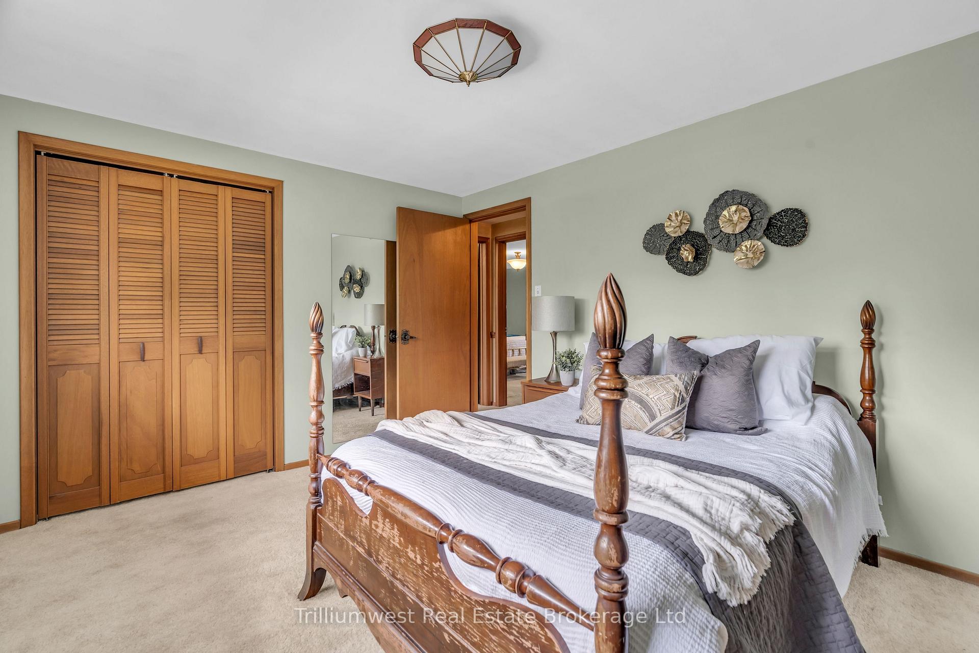 Photo 15 of 9 Latenda Place, Guelph, Kortright East — HOMEH