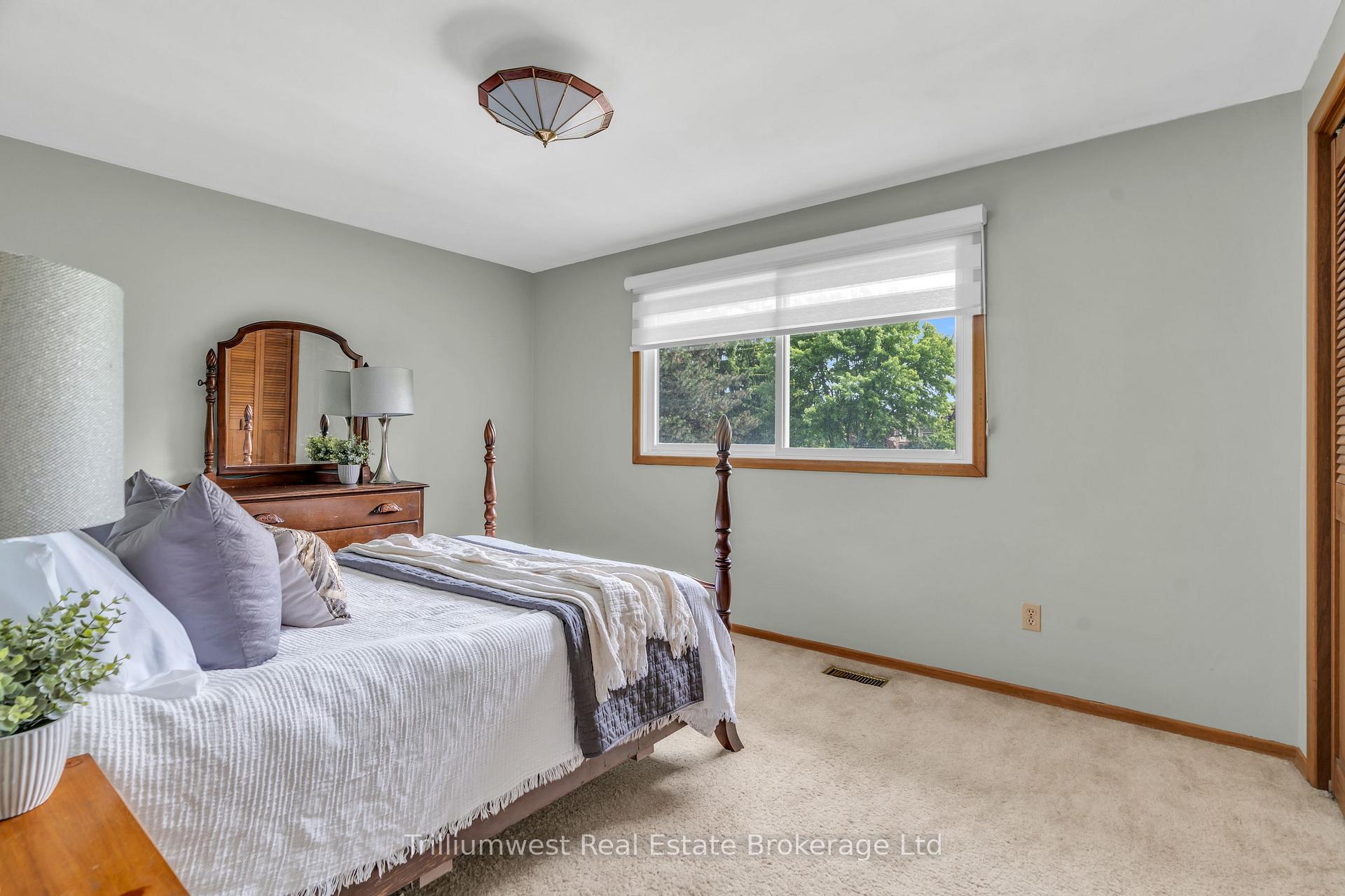 Photo 24 of 9 Latenda Place, Guelph, Kortright East — HOMEH