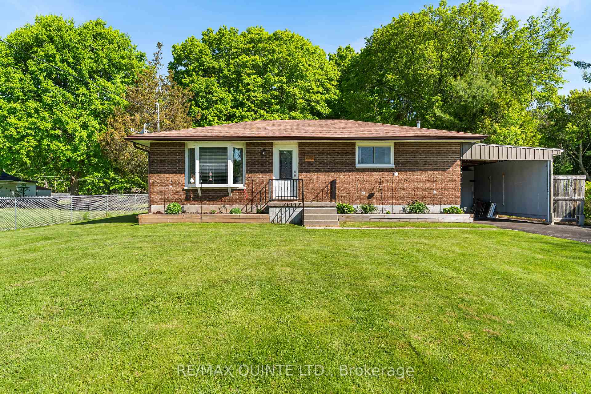 Photo 1 of 91 Hoskin Road, Belleville, Thurlow Ward — HOMEH