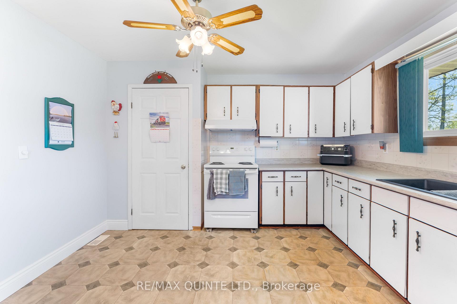 Photo 8 of 91 Hoskin Road, Belleville, Thurlow Ward — HOMEH
