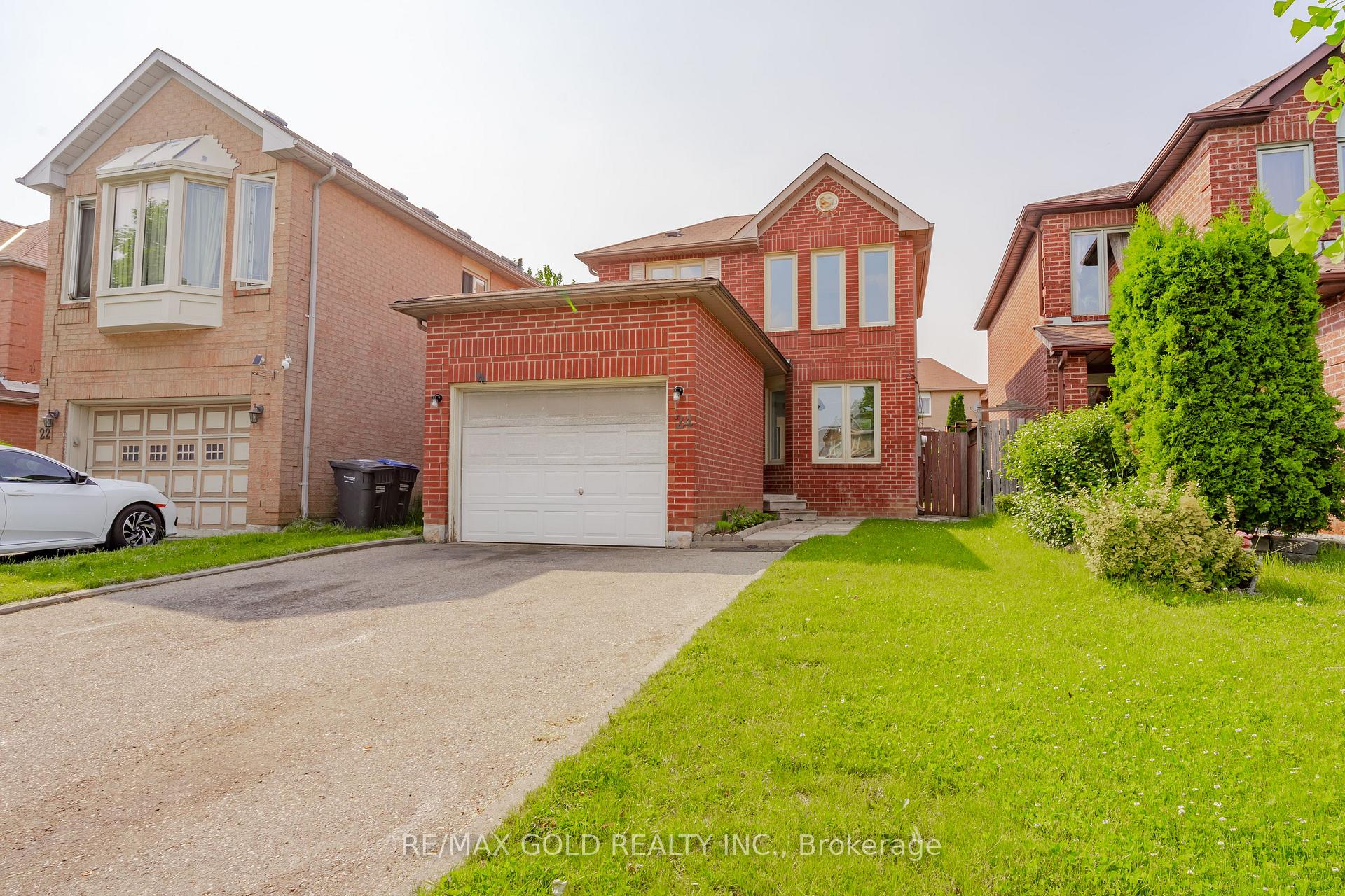Photo 21 of 24 Banner Road, Brampton, Brampton West — HOMEH