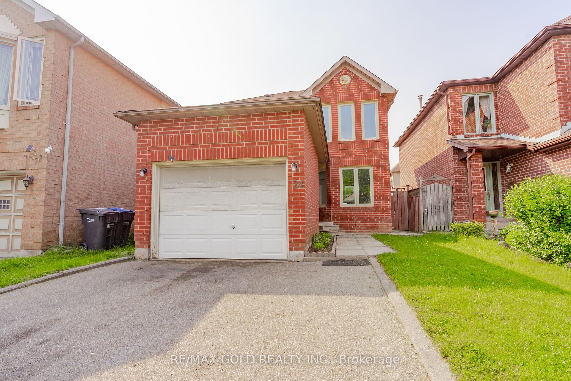 Photo 13 of 24 Banner Road, Brampton, Brampton West — HOMEH