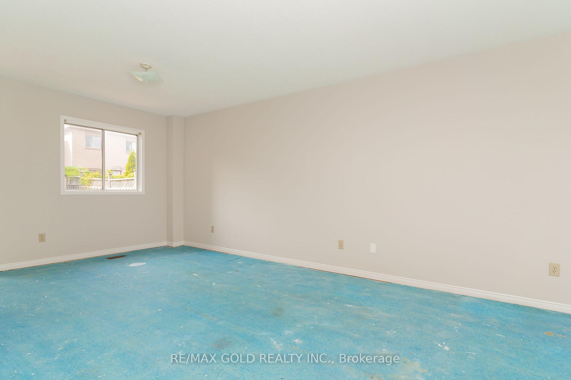 Photo 3 of 24 Banner Road, Brampton, Brampton West — HOMEH